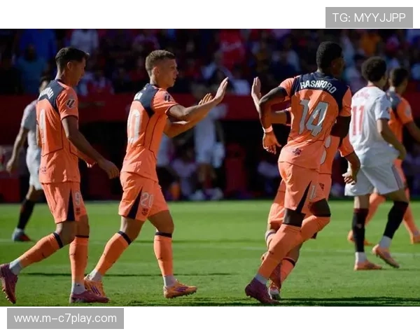 费尔明戴帽助巴萨大胜 拉什福德制造点球并上演双响佳绩